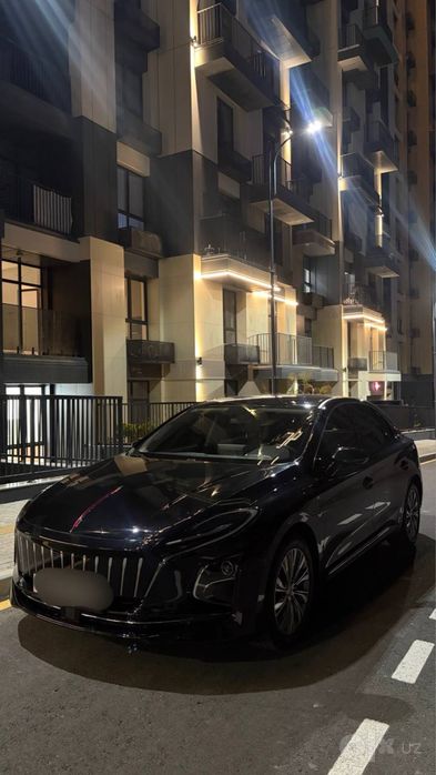 Hongqi eqm 5 2025
