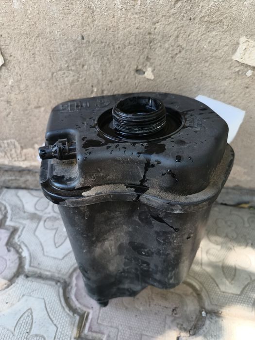 Расширительный бочек БМВ Е70