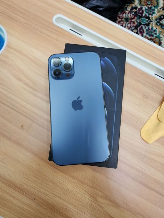 iPhone 12 pro max 256 gb ideal