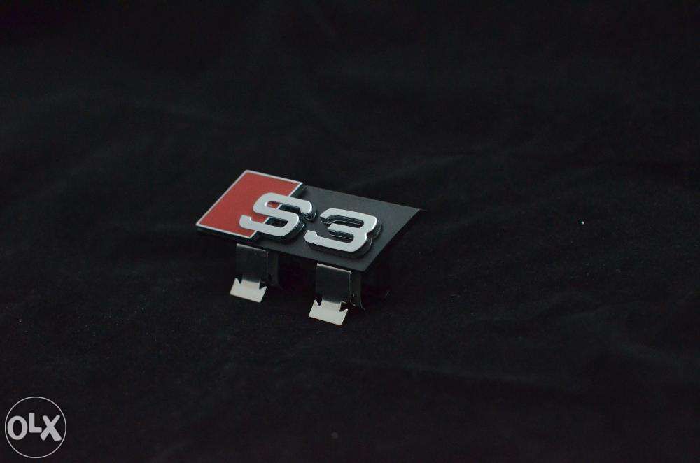 Emblema Audi S3 Grila