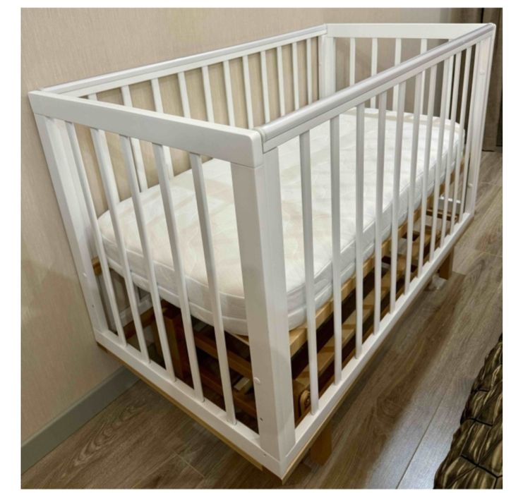 Продам детскую кроватку