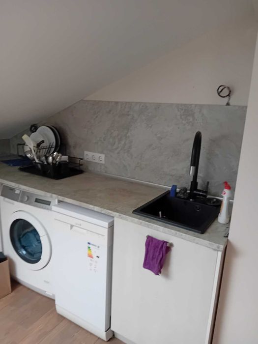 Дава се под наем Тристаен апартамент в София, Изток - 75 кв.м за 700 € - Снимка #2