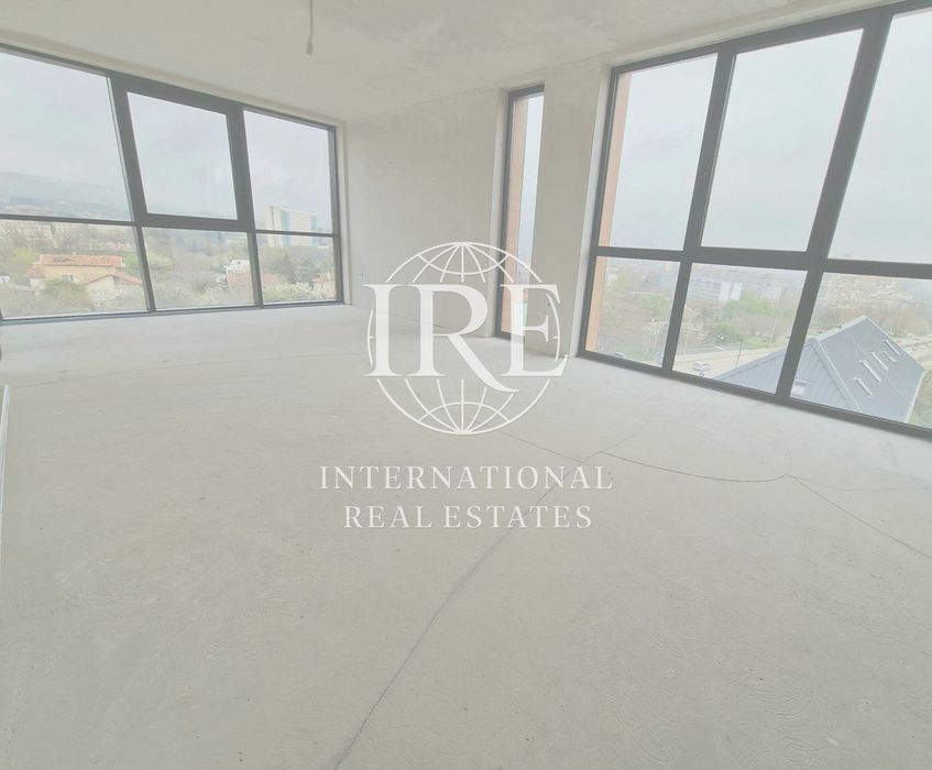 Продава се Тристаен апартамент в Варна, Бриз - 110 кв.м за 1173 €/кв.м - Снимка #2