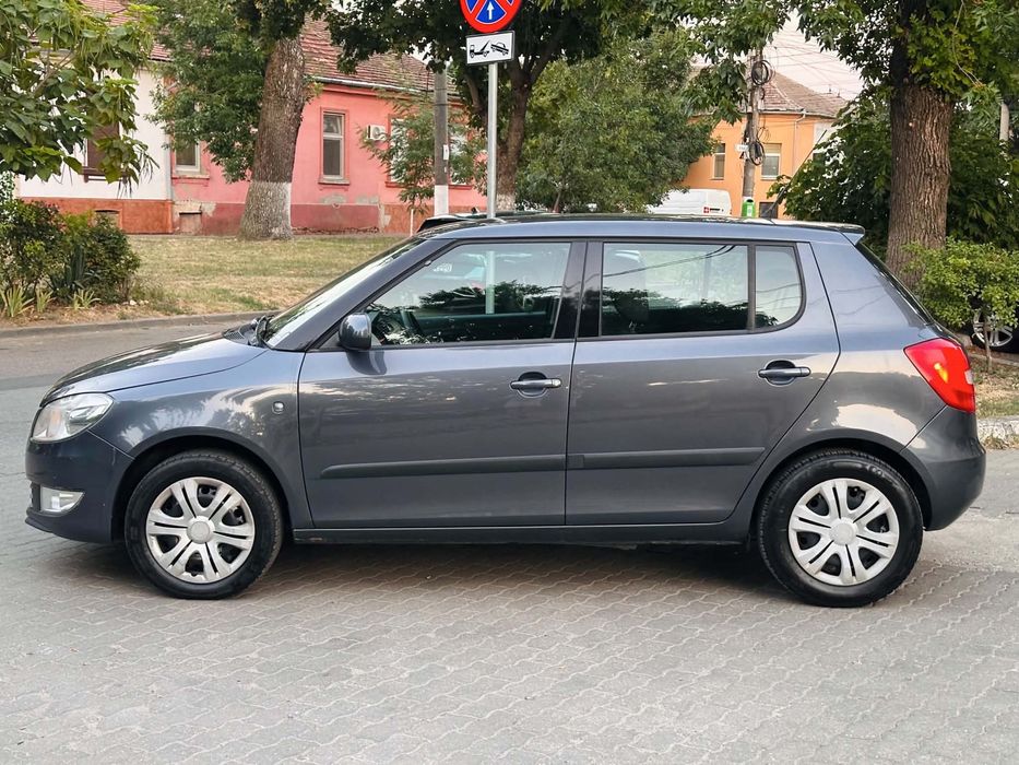 SKODA Fabia 2010 — imagine 4
