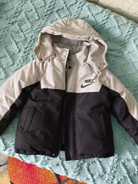 Продам осенне-весеннюю куртку