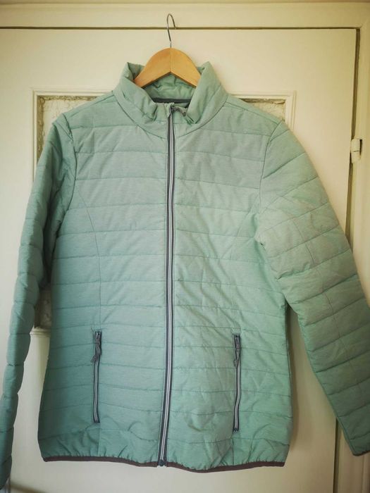 Ново яке в резидав цвят размер М