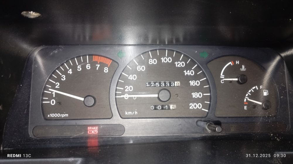 2004 yil neksiya polni radnoy