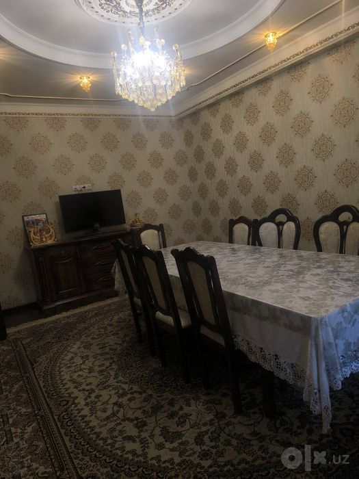 Срочно уй сотилади...