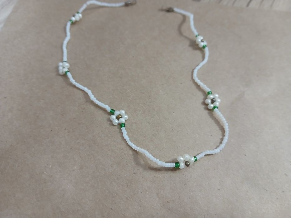 чокер с цветочками