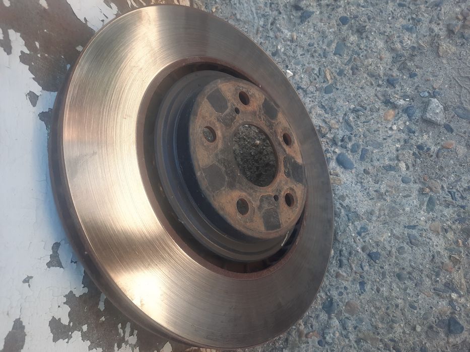 Продам диски тормозные