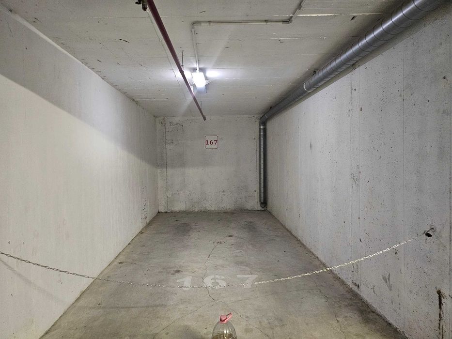 Продава се Двустаен апартамент в Варна, Аспарухово - 81 кв.м за 1544 €/кв.м - Снимка #12