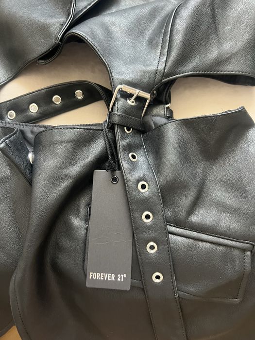Кожанка forever 21, новая