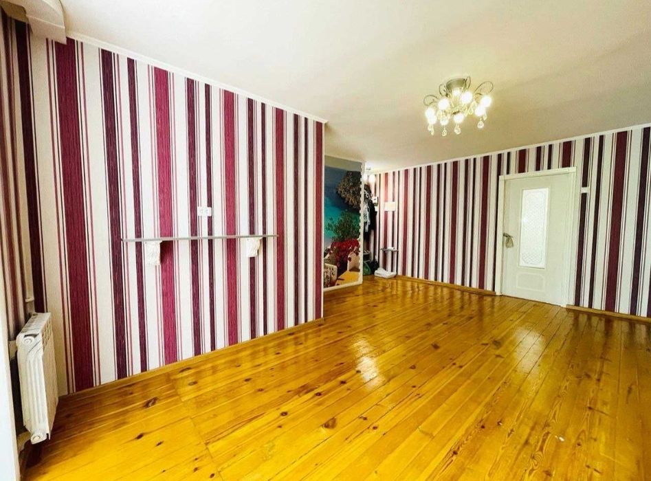 Дархан  Центр СК НБУ 142 школа №3 J