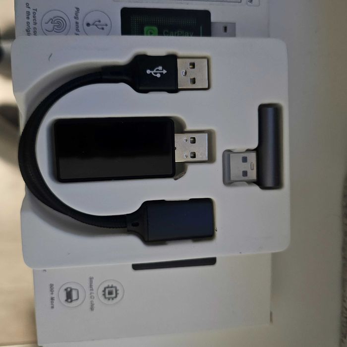 Безжичен CarPlay USB адаптер за iPhone и Apple CarPlay-15лв за брой