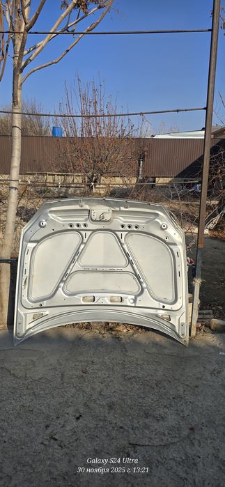 Капот приора б/у оригинал