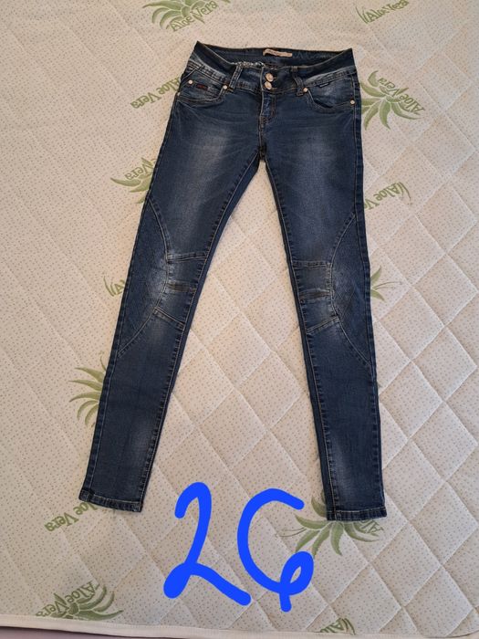 Запазени дамски дънки