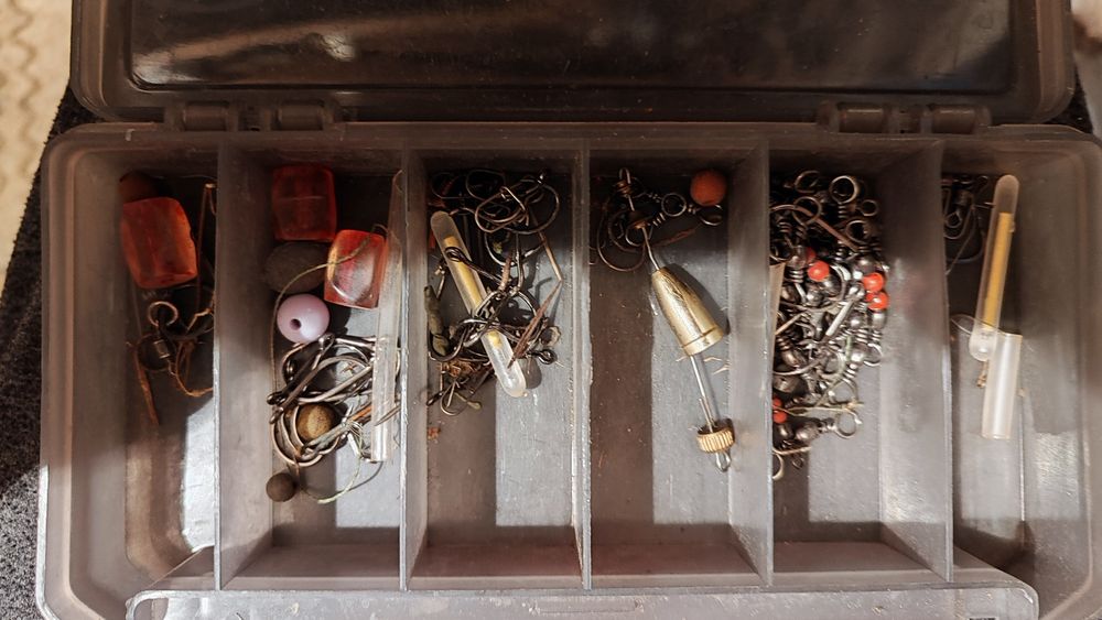 Продам рыболовные снасти.