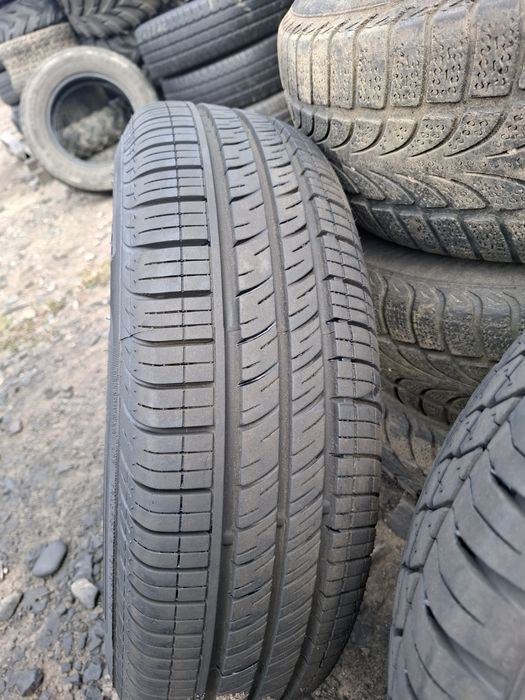 Vand 1 anvelopa 185 65 15 de vara pireli ca nou a fost rezerva