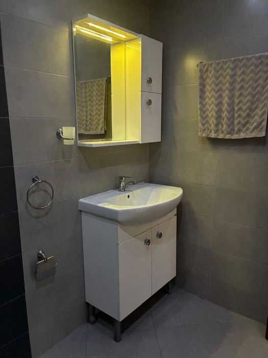 Дава се под наем Тристаен апартамент в София, Витоша - 90 кв.м за 767.55 € - Снимка #10