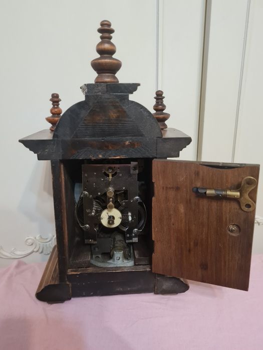 Ceas de masa cu tambur muzical