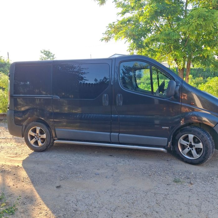 Opel vivaro,an 2002