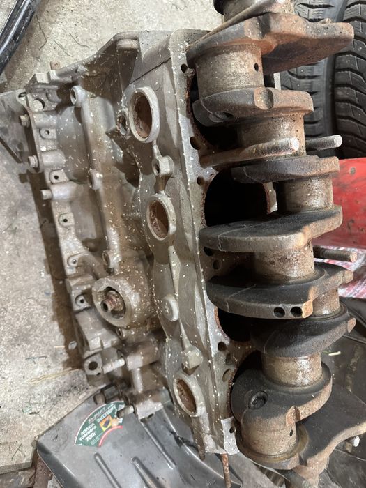 Блок двигателя 4216 с коленвалом