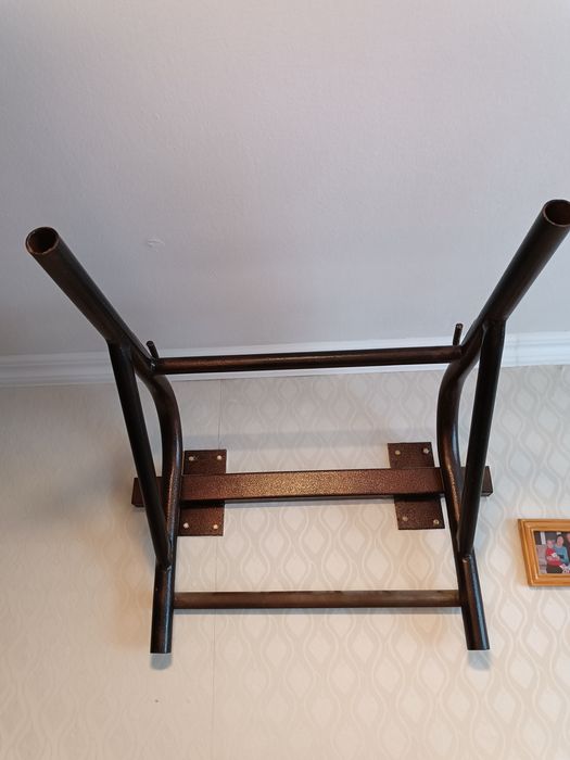 Турник настенный