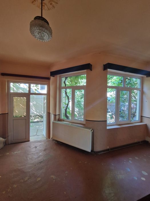 Casă de vânzare în Lipova, jud. Arad – zonă centrală, 250 m²