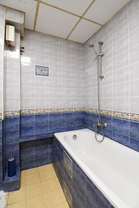 Дава се под наем Тристаен апартамент в София, Център - 135 кв.м за 796.62 € - Снимка #13