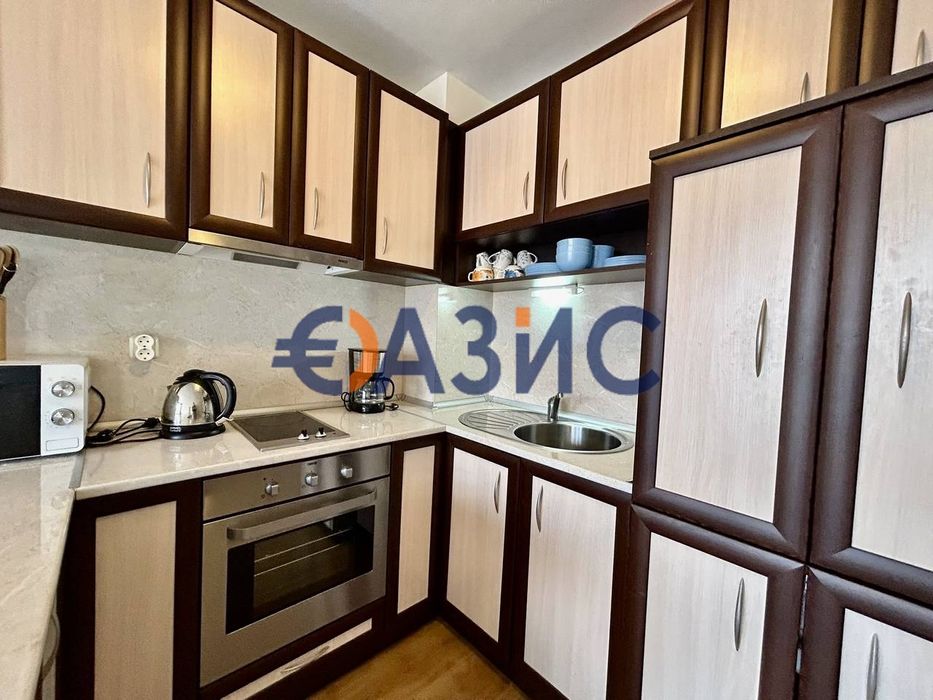 Продава се Тристаен апартамент в к.к. Слънчев бряг - 106 кв.м за 896 €/кв.м - Снимка #7