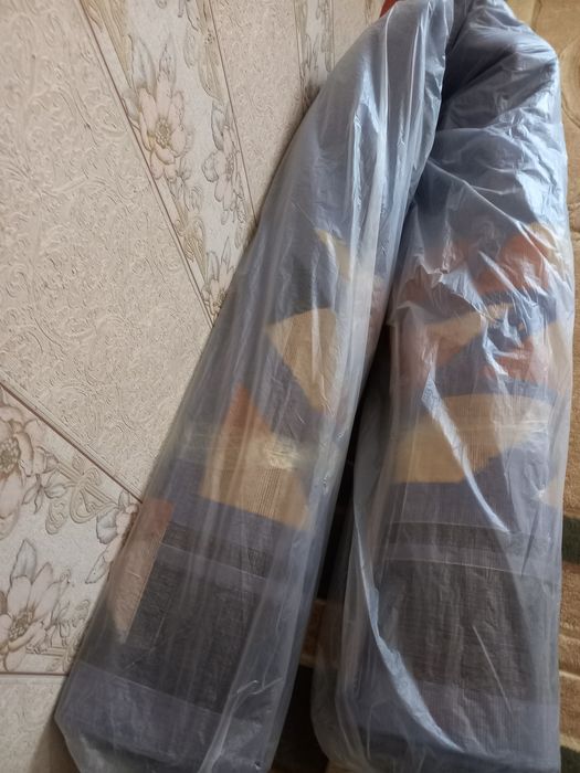 Продется ковер 3х4метров.   (большой)