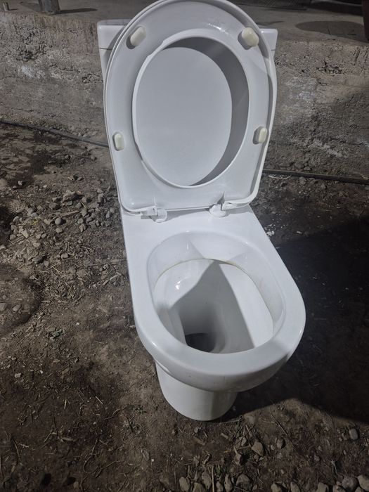 Унитаз белый б/у