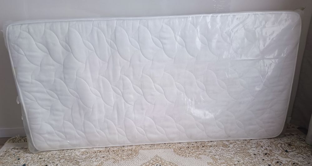 Продается матрас 190×90, толщина 20см
