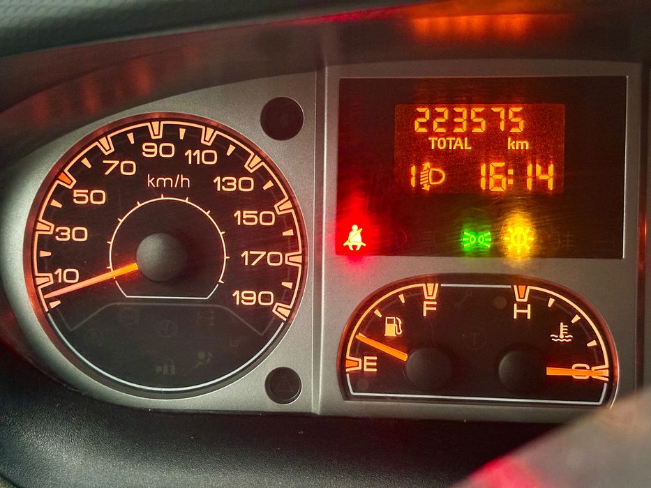 Iveco Daily 2009 климатик, круиз контрол