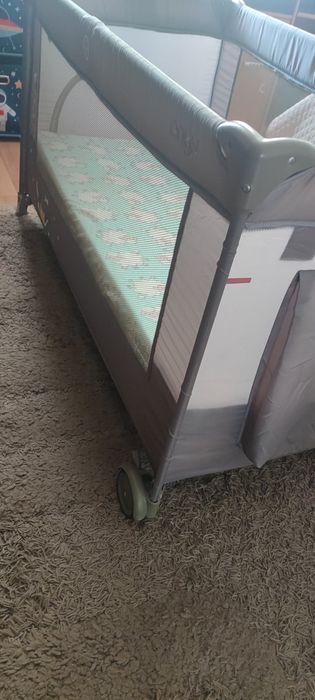 Бебешка кошара за сън