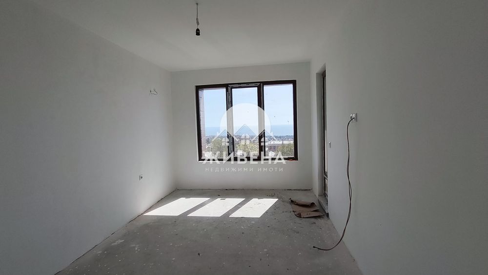 Нова триетажна къща, м-т Акчелар, РЗП: 240 кв.м, двор: 520 кв.м