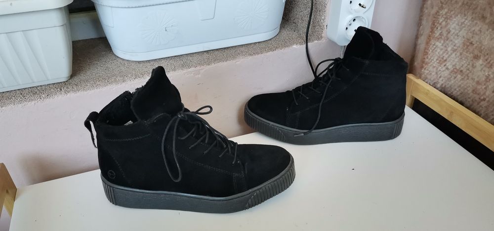 Боти Tamaris 39. 5н.Естествен велур.