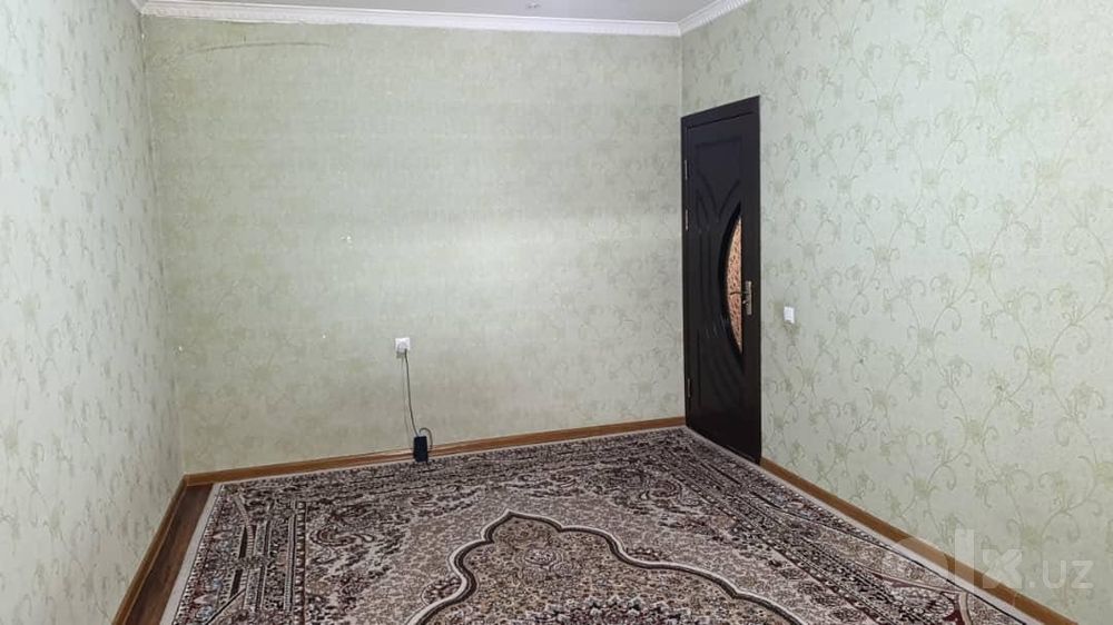 3 xonali kvartira sotiladi