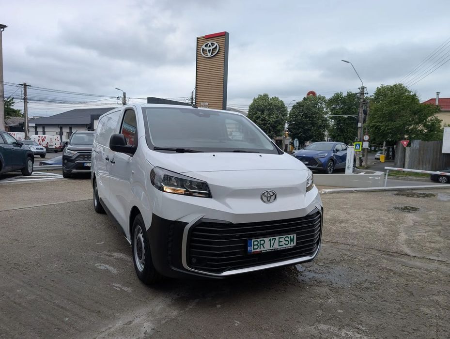 Toyota PROACE Van L2H1 Electr 136CP AUTOUTILITARA ca noua, 6 km.