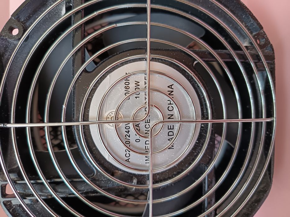 Продам вытяжку MAX для маникюра