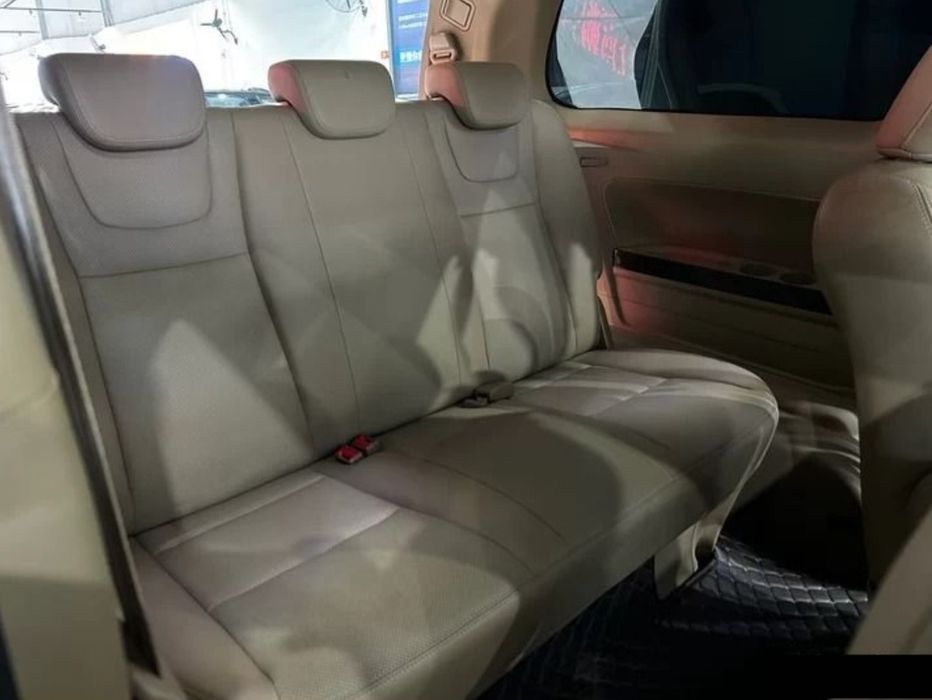 Гид с личным автомобилем, сертификатом и опытом работы свыше 5 лет экс