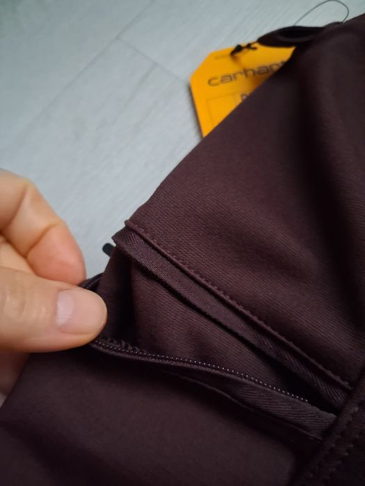 Vand Pantaloni Carhartt Noi cu eticheta Dama marime Xs
