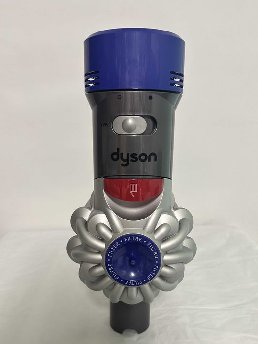 Вертикална прахосмукачка Dyson V8 Advanced с гаранция