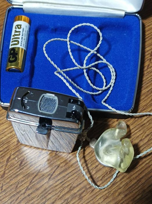 Amplificator de ureche profesional Philips