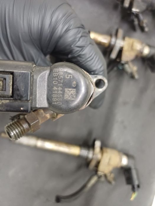 Дюзи за 2.0.хди 136 коня сименсс