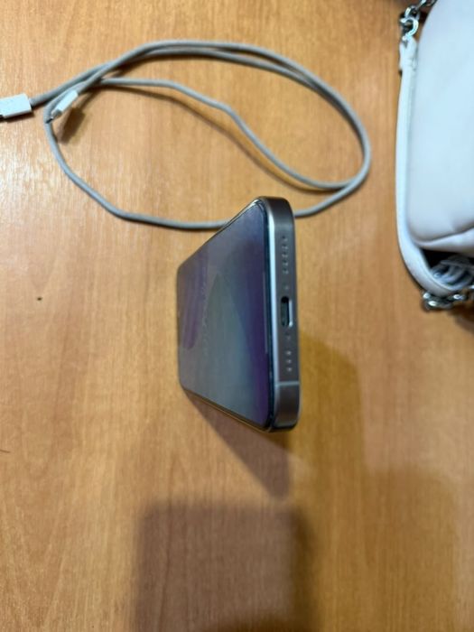 iPhone 15pro 128gb 78akb