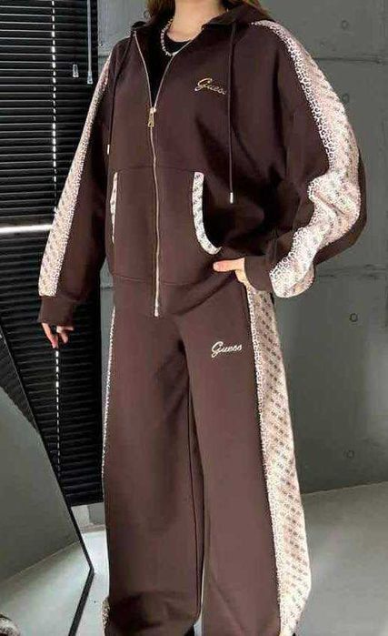 Дамски екип НОВ МОДЕЛ