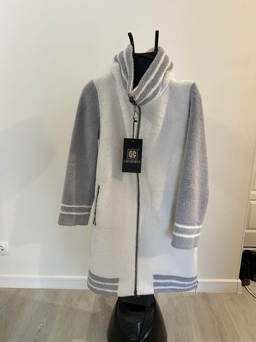 Дубленка Альпака белый с капюшоном