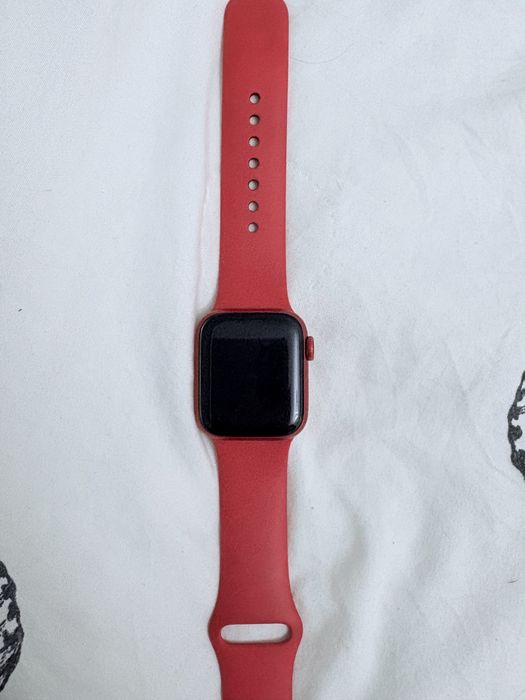 продам APPLE WATCH 6 40мм