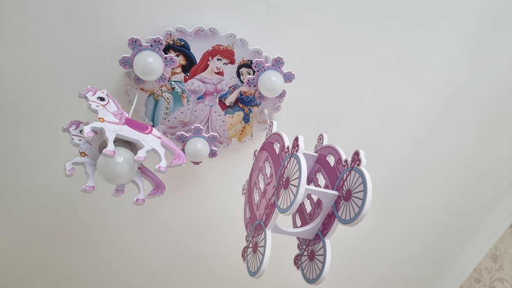 Продам люстру, б/у